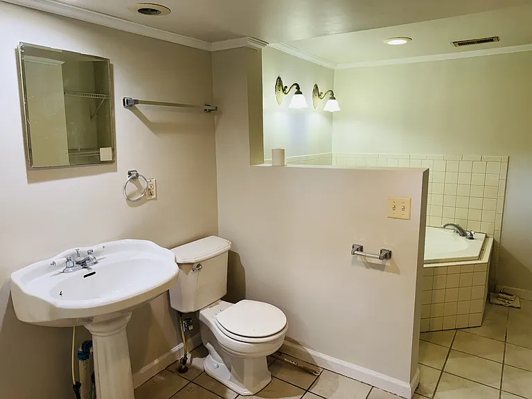 7542 Section Line Rd — Photo 20