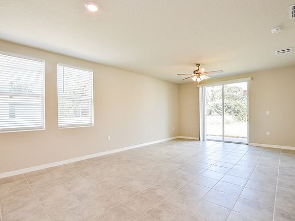 5th image of 5247 Meredrew Ln