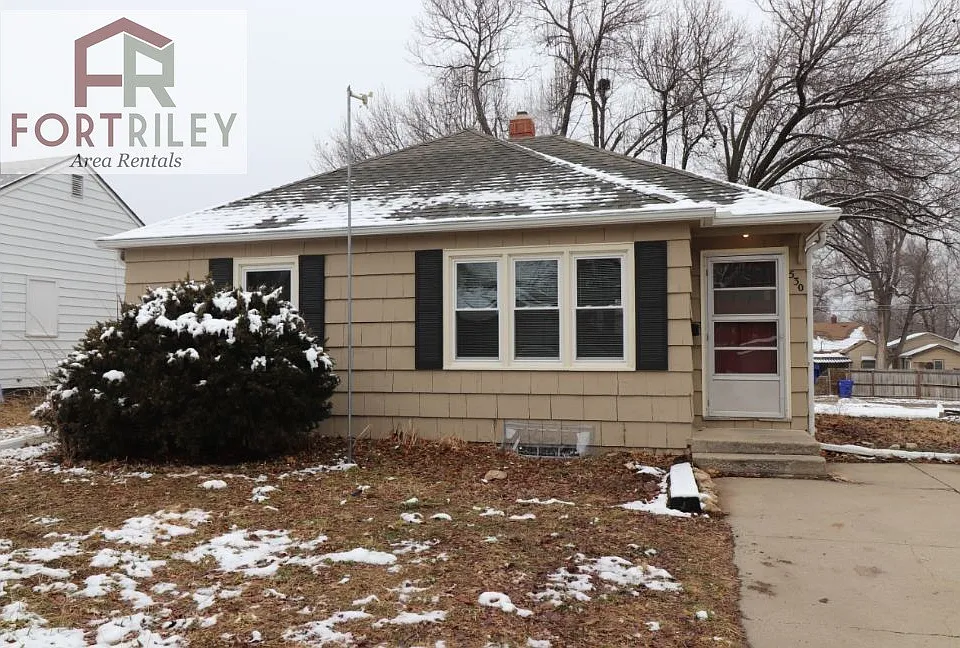 530 W Elm St