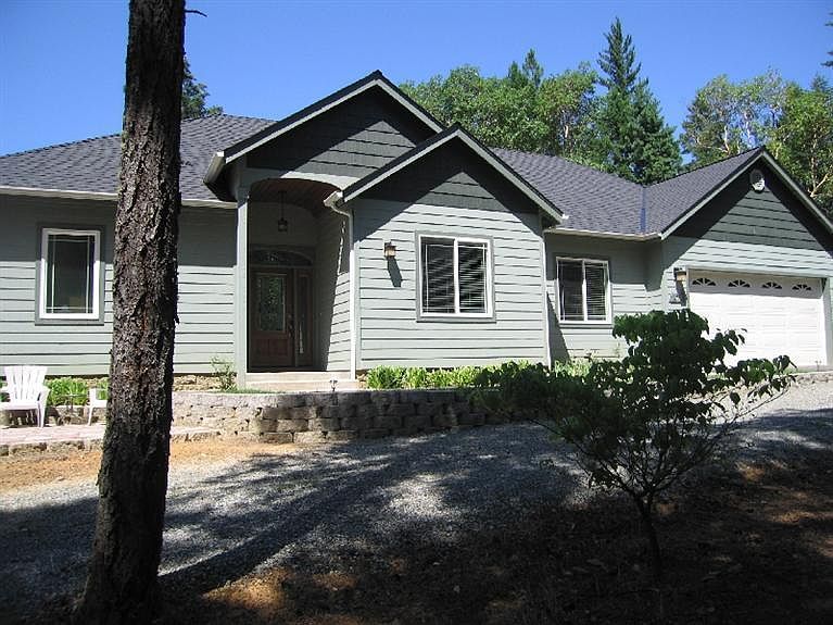1st image of 260 Kira Ln