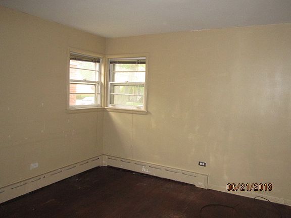 4th image of 14224 Parnell Ave