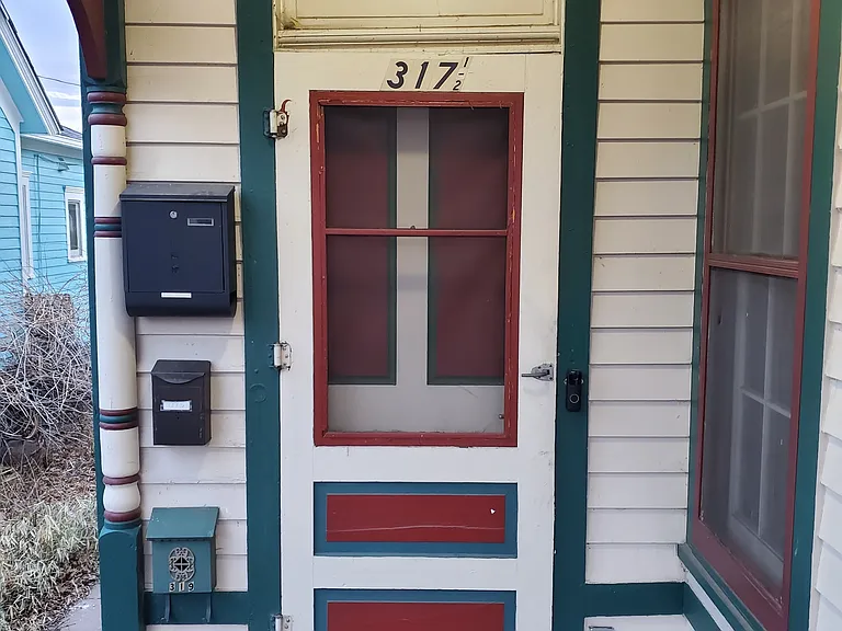 317 E Willamette Ave #1/2 — Photo 24