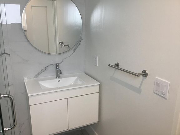 5th image of 3119 Arizona Ave #3119