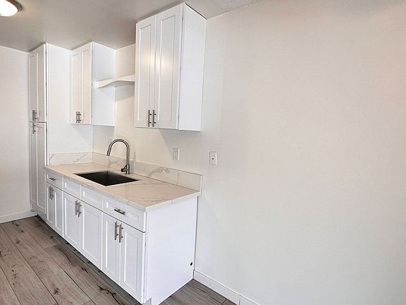 4th image of 1193 S Belhaven St #1193C