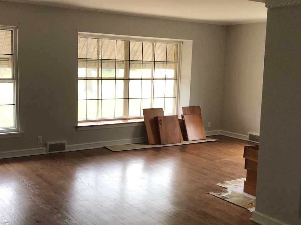 1st image of 5136 W Roosevelt Dr