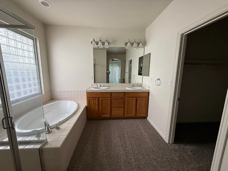 3588 Silverwood Rd — Photo 6