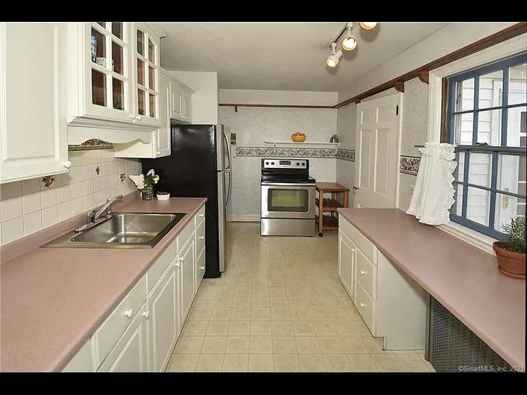 499 N Eagleville Rd — Photo 10
