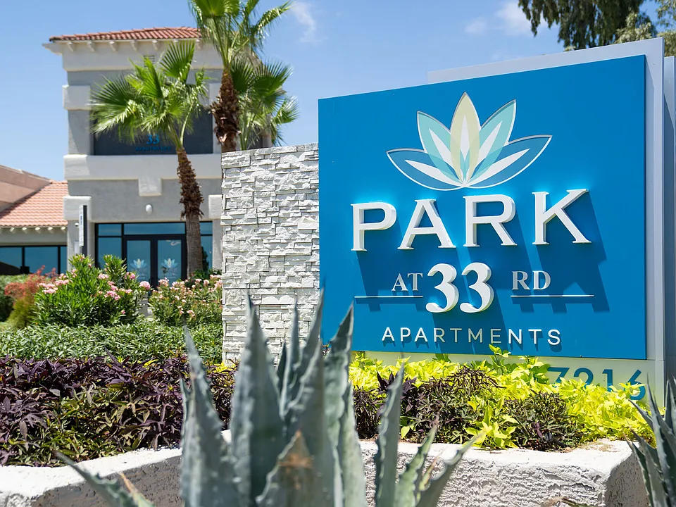 Park at 33rd
