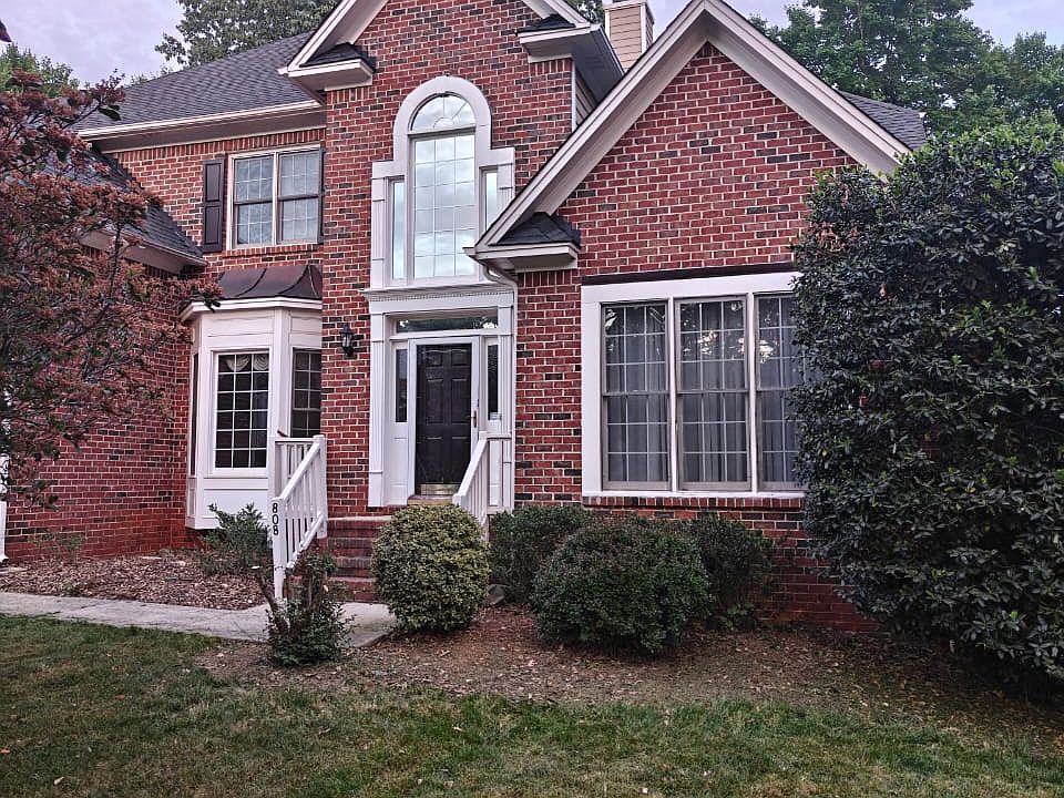 1st image of 808 Cricketfield Ln