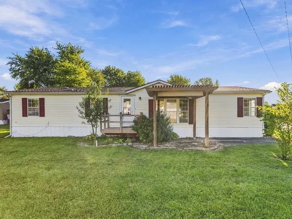 603 Bureau Ct, Mahomet, IL 61853