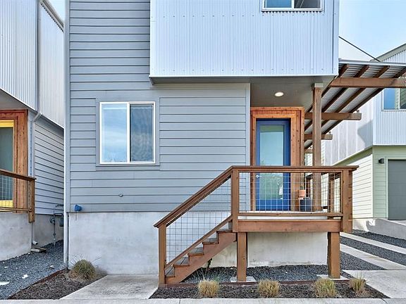 4th image of 705 N Bluff Dr #5