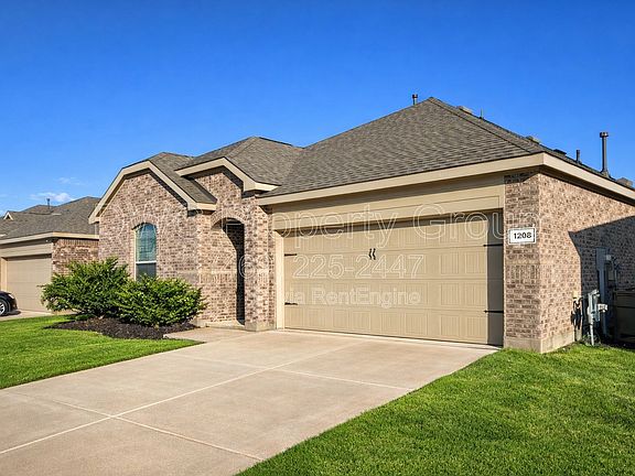 2nd image of 1208 Mesquite Ln