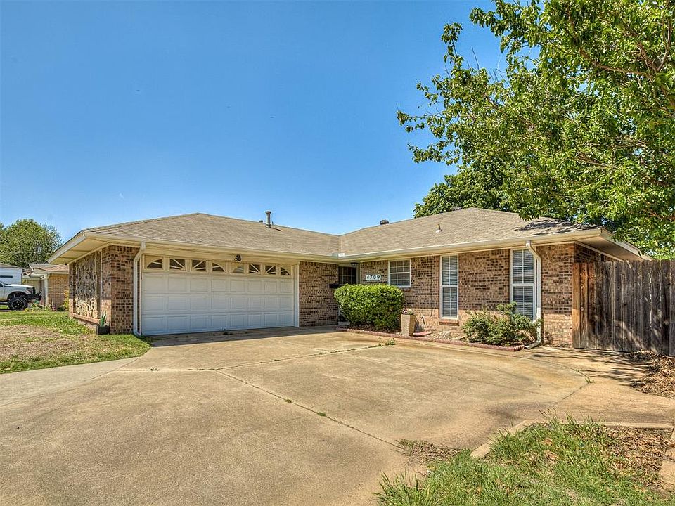 1st image of 4709 Newport Dr