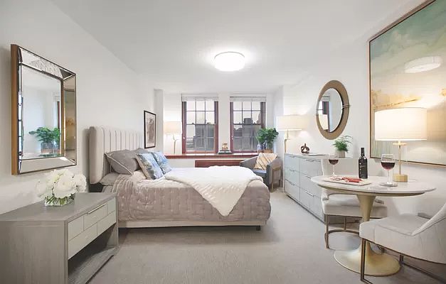 1st image of 21 Clark St #1411