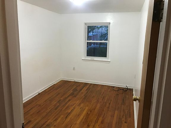 5th image of 860 E 216th St