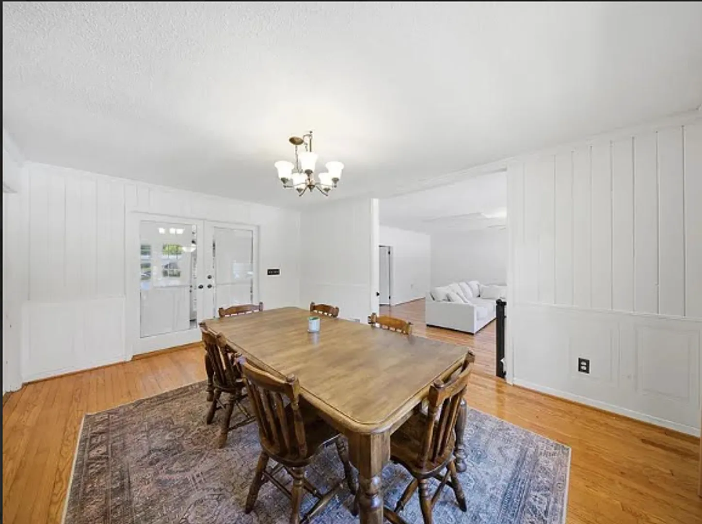 Beautiful home available NOW! — Photo 4