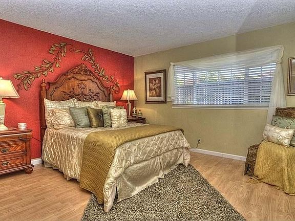 5th image of 4936 Caspar St