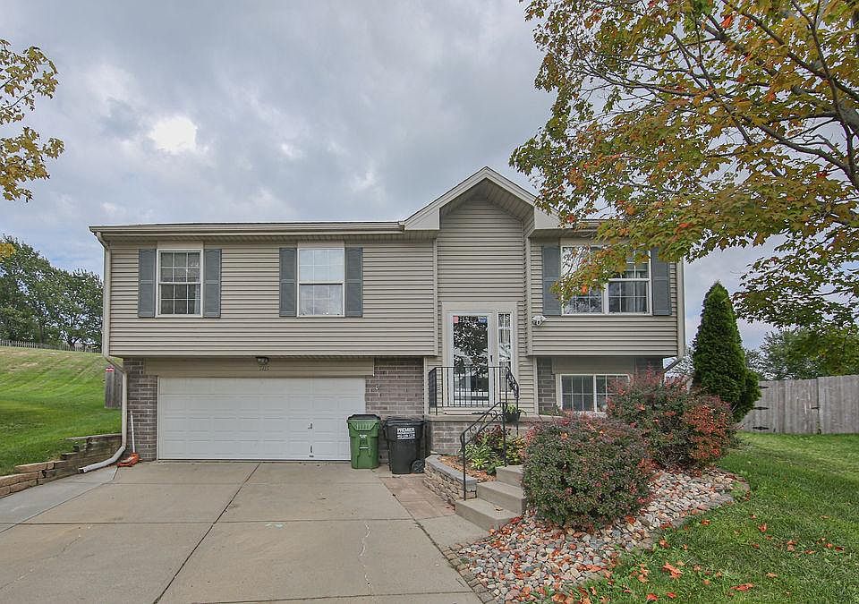 1st image of 7415 S 176th Cir
