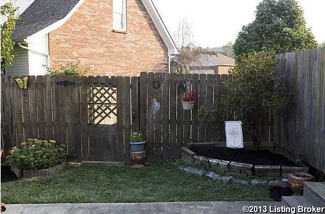 1st image of 200 Holly Hills Dr