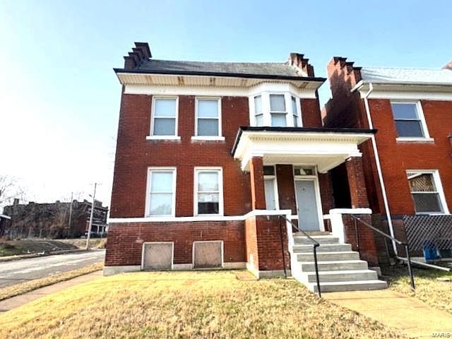1st image of 3800 Greer Ave #2