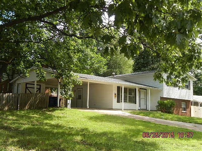 2nd image of 3216 Bristol Hall Ct