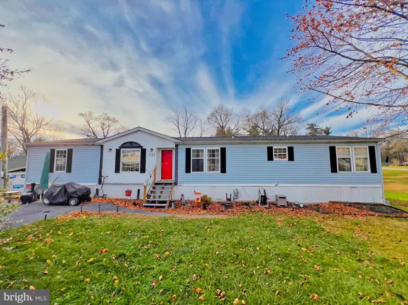 735 2nd Ave, Manchester, PA 17345