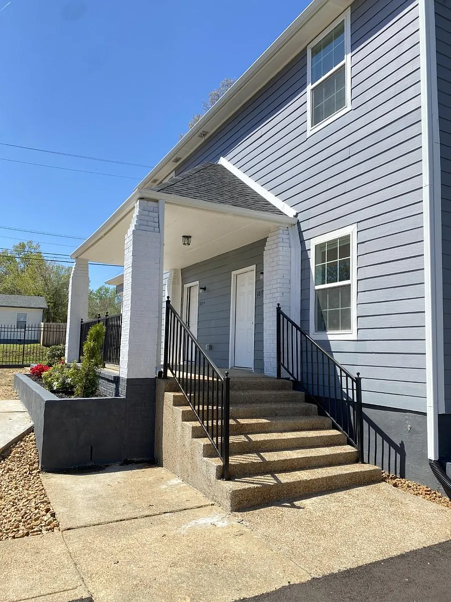 A lovely awning for all weather entry - 1074 S Barksdale St #1074