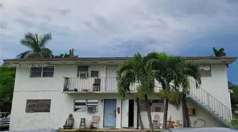 1st image of 688 SW 6th St