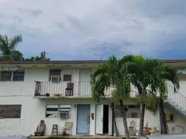 688 SW 6th St, Belle Glade, FL 33430