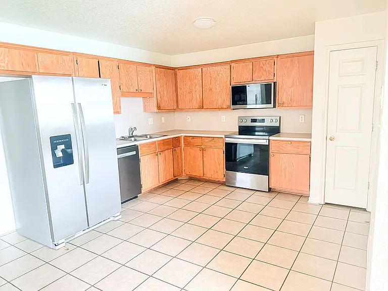 3109 Denia Ct — Photo 2