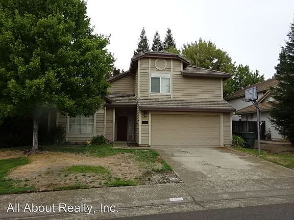 3rd image of 1448 Southwood Way