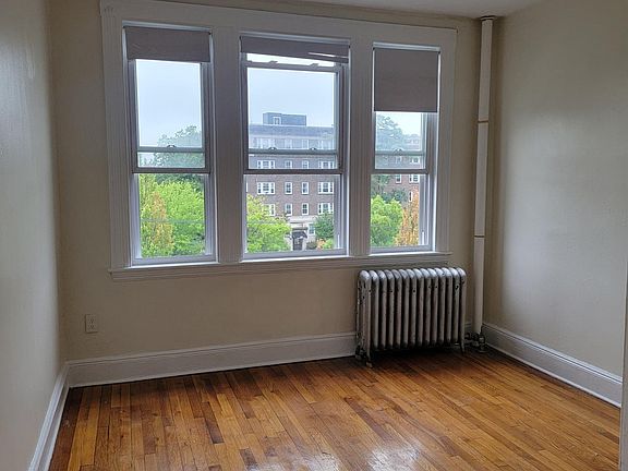 4th image of 1631 Commonwealth Ave #10
