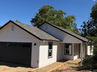 1835 Grandview Ave, Redding, CA 96001