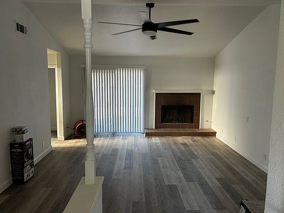 3rd image of 296 Diane Ct