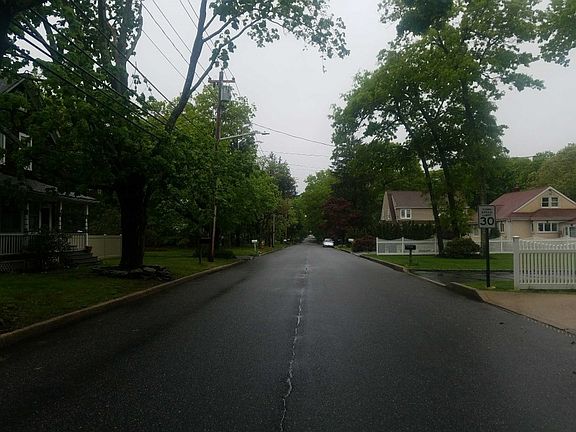 4th image of 172 Jefferson Ave