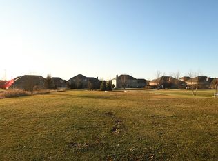 22496 Autumn Dr, Frankfort, IL 60423
