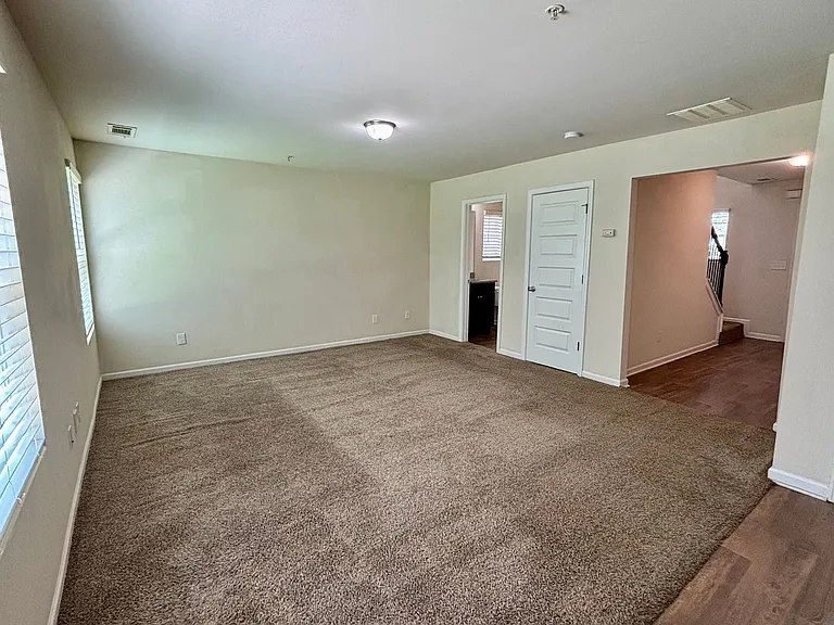 629 Carlton Pointe Dr — Photo 14