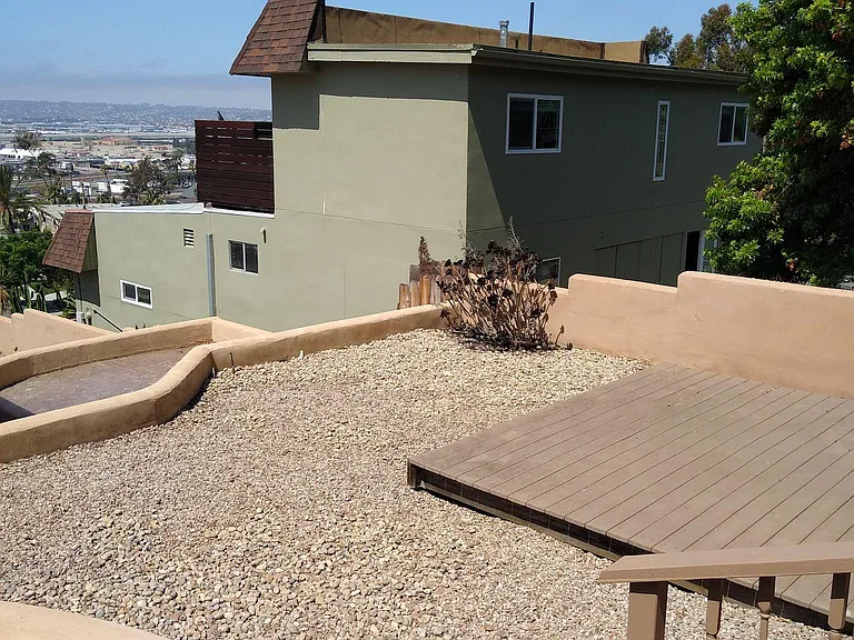 1562 Linwood St — Photo 20