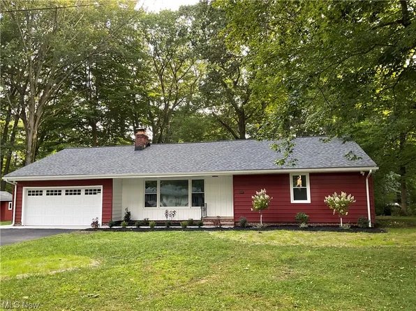 8100 Forestdale Dr, Willoughby, OH 44094
