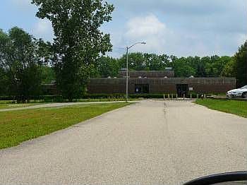 2nd image of 100 E Woodbury Dr