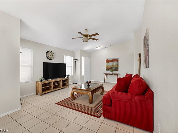 4th image of 1816 Cedar Bluffs Way