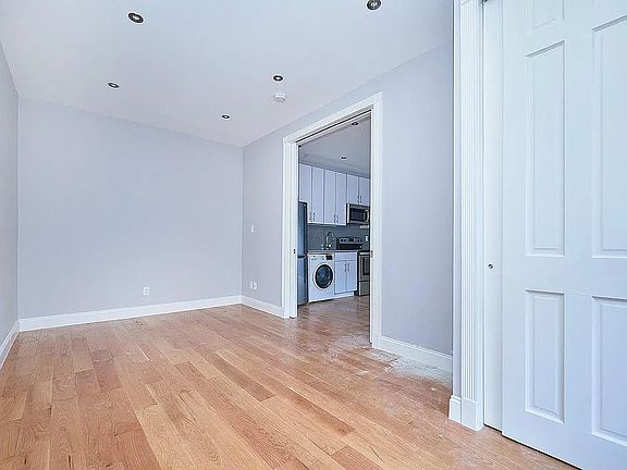 4th image of 854 W 180th St APT 2D