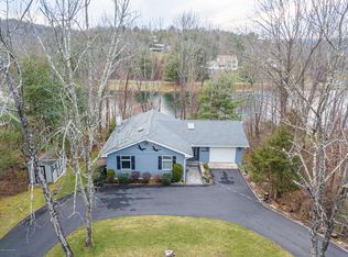 2619 Lakeshore Dr, Sciota, PA 18354
