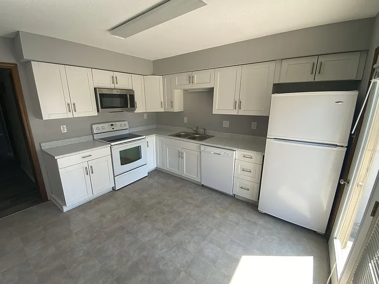 10436 Township Highway 17 #J — Photo 26
