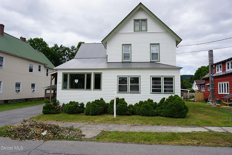 2nd image of 241 N 2nd Street