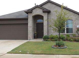 909 Cushing Dr, Fort Worth, TX 76177