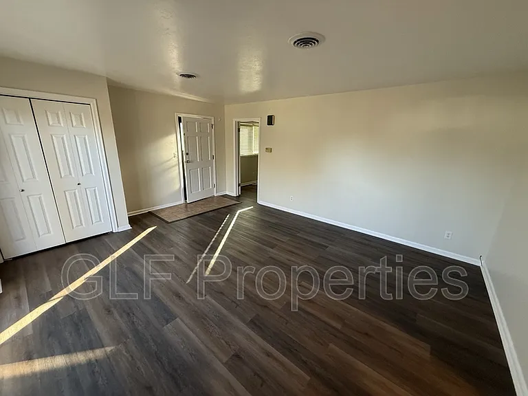 605 N 13th St #68 — Photo 9
