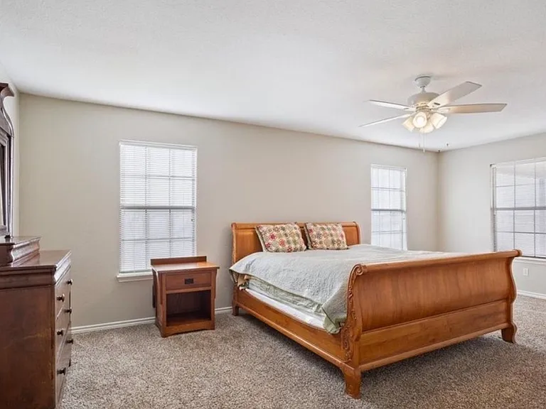 8600 Five Wells Rd — Photo 10