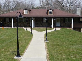 223 Herbst Rd #12, Coraopolis, PA 15108