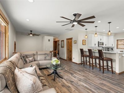 984 Tyner Way, Incline Village, NV, 89451